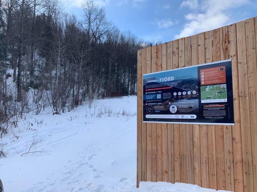 La Cabane Chez Jimmy Petit-Saguenay Екстериор снимка